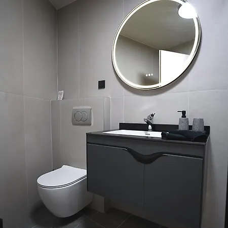 Beyond The Castle Apartment Thessaloniki Exterior photo